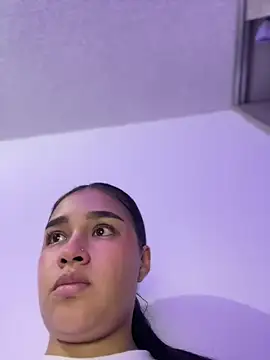 I Samanthaa online show from March 4, 1:24 am