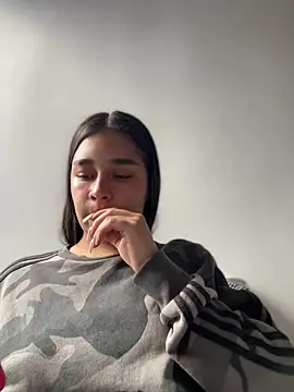 Snapshot of I_Samanthaa chatting on February 22, 10:44 pm I Samanthaa online show from February 22, 10:44 pm