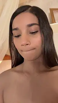 AlessiaVallmont online show from April 15, 8:09 pm