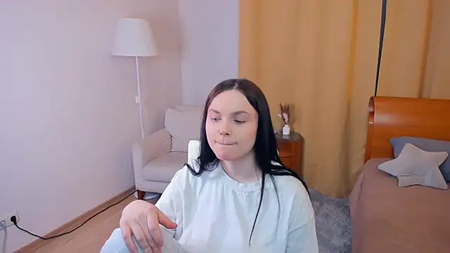 Snapshot of LeilaErcolani chatting on February 26, 6:52 pm LeilaErcolani online show from February 26, 6:52 pm