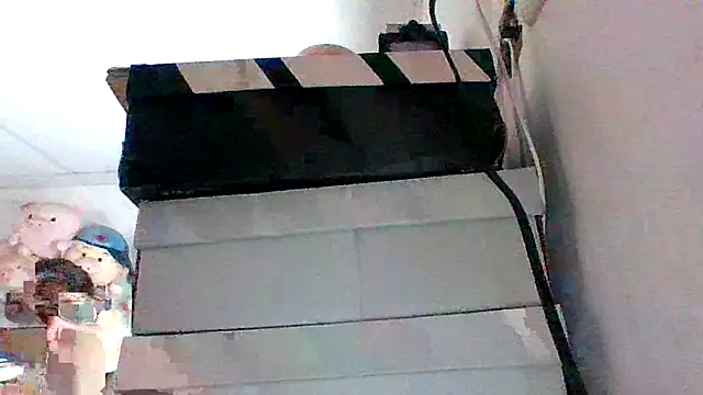 pocahontas hotty online show from April 13, 6:23 pm