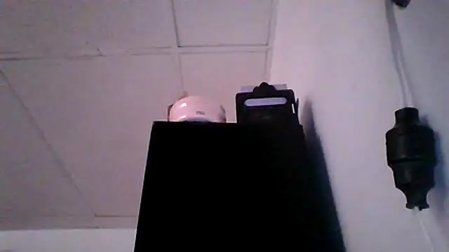 pocahontas hotty online show from April 1, 6:05 pm