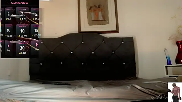 suzume Mendez online show from March 14, 11:27 am