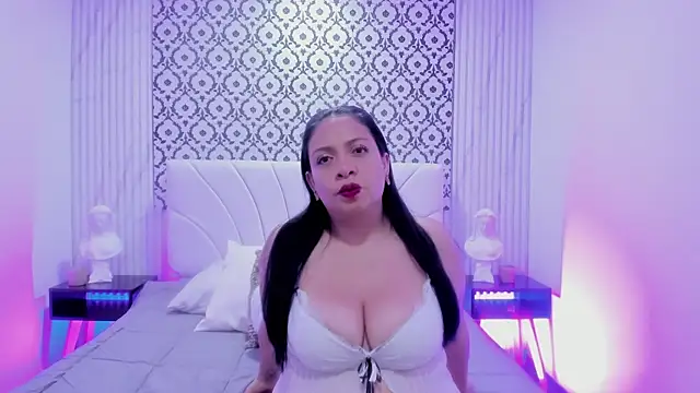 Renatta Milly online show from February 26, 3:17 am