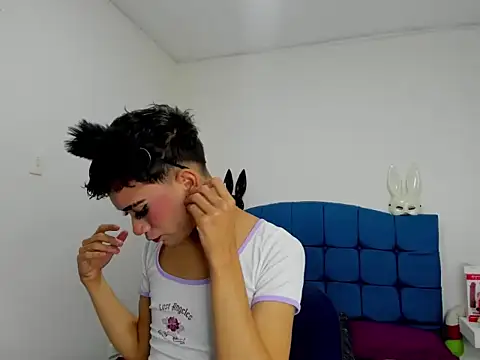 Ailanys Miller online show from March 8, 1:03 pm