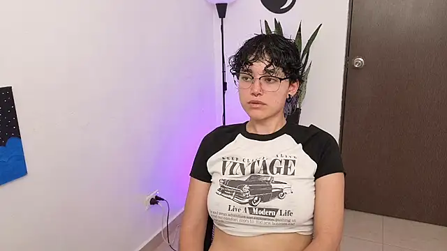 jeroharper  online show from April 21, 8:04 pm