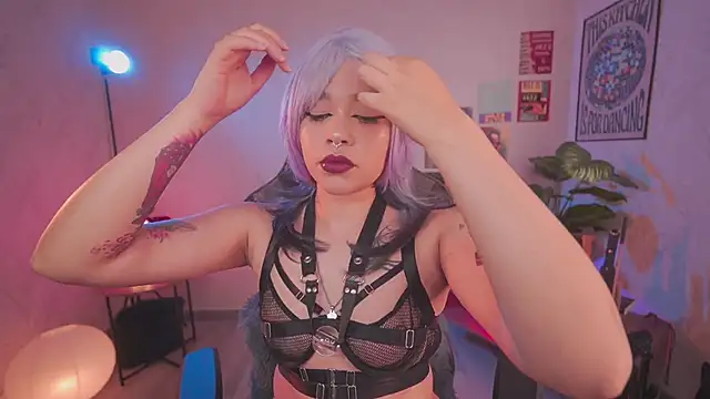 violette clerk1  online show from March 3, 8:05 pm