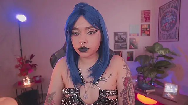 Snapshot of violette_clerk1_ chatting on February 25, 6:41 pm violette clerk1 online show from February 25, 6:41 pm