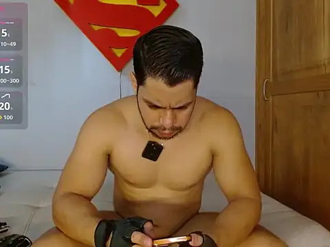 axellblue online show from May 11, 1:34 pm