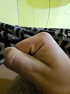 Snapshot of medelelel chatting on March 2, 10:27 pm medelelel online show from March 2, 10:27 pm