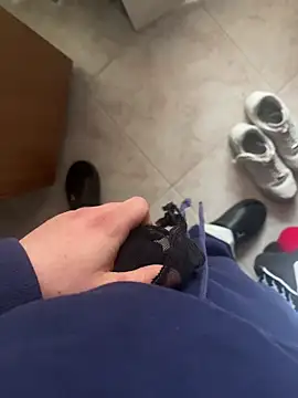 D4n13l47 online show from April 2, 4:13 pm