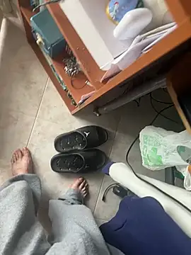 D4n13l47 online show from April 13, 8:18 am