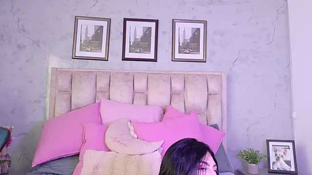 IsabellaRossi online show from May 4, 7:17 pm