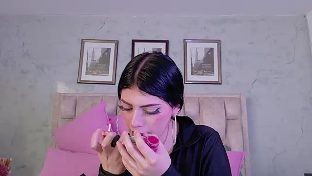 IsabellaRossi online show from April 23, 5:36 pm