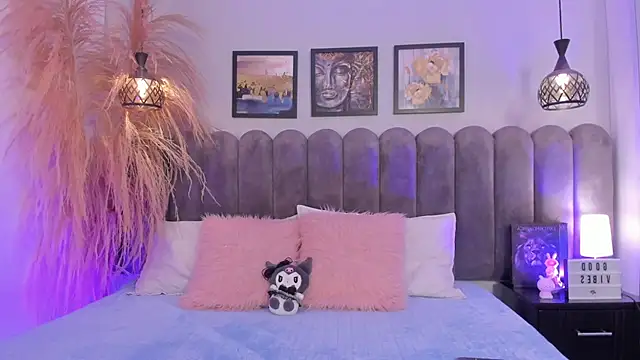 Bella  Peach online show from April 22, 3:13 am