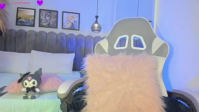 Bella  Peach online show from April 3, 3:13 am