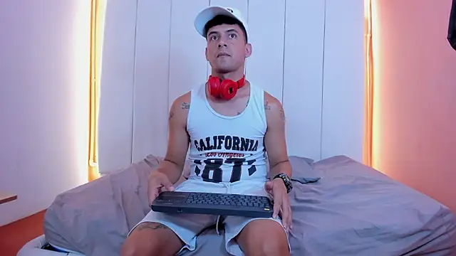 STEVEN OS online show from March 3, 8:32 am