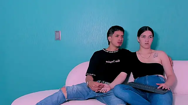 Snapshot of Youdoll_ chatting on February 24, 3:35 pm Youdoll online show from February 24, 3:35 pm