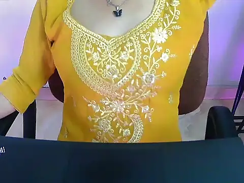 Hotsurbhi online show from March 10, 4:49 am