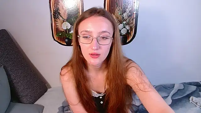 Snapshot of miay_here_ chatting on May 17, 4:40 pm miay here online show from May 17, 4:40 pm