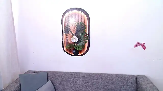 Snapshot of miay_here_ chatting on June 4, 10:31 am miay here online show from June 4, 10:31 am