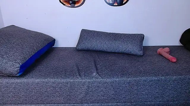 miay here  online show from April 3, 5:52 pm