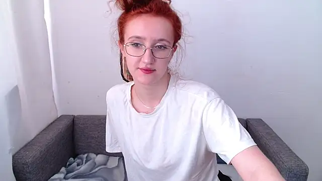 Snapshot of miay_here_ chatting on June 11, 9:50 am miay here online show from June 11, 9:50 am