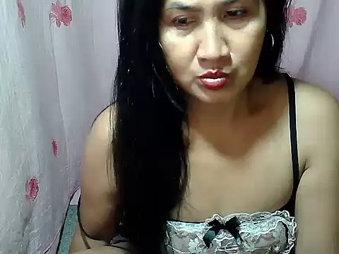 Sh1nbae22 online show from April 5, 4:24 pm