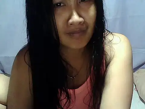 Snapshot of Sh1nbae22 chatting on June 8, 1:33 pm Sh1nbae22 online show from June 8, 1:33 pm