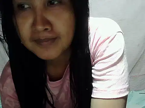 Snapshot of Sh1nbae22 chatting on May 14, 1:19 pm Sh1nbae22 online show from May 14, 1:19 pm