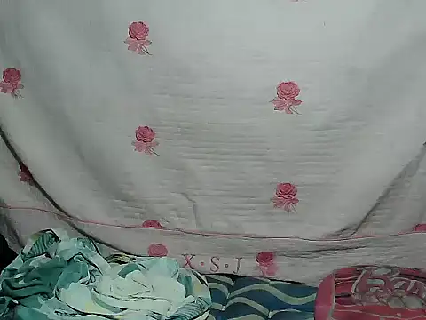 Snapshot of Sh1nbae22 chatting on May 6, 2:32 pm Sh1nbae22 online show from May 6, 2:32 pm