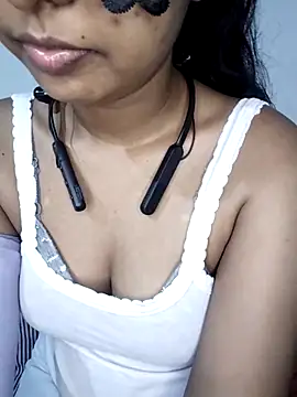 ASHANYA JAYASOORIYA online show from March 7, 1:49 pm