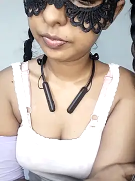ASHANYA JAYASOORIYA online show from May 13, 5:03 am