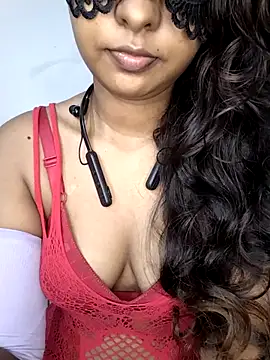 ASHANYA JAYASOORIYA online show from May 22, 8:34 am