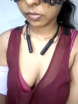 ASHANYA JAYASOORIYA online show from May 14, 7:38 am