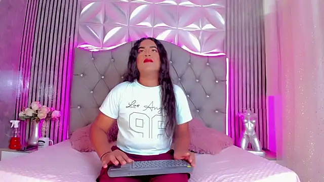 Valentina-Nova- online show from April 27, 4:10 am