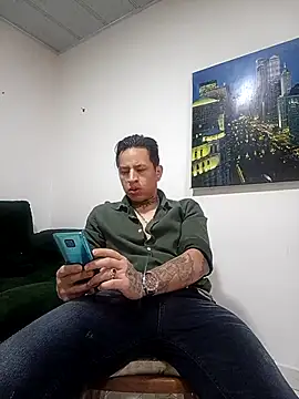 Valentino dominusSex online show from February 26, 9:59 pm