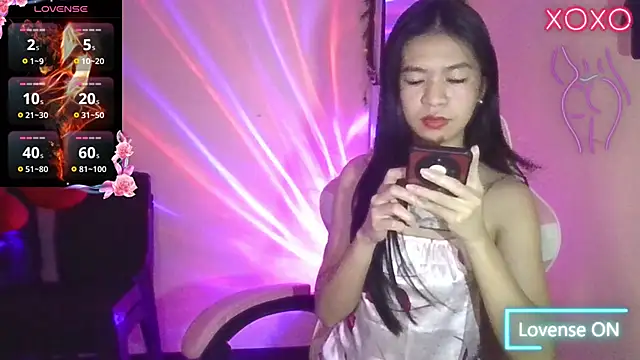 Luna Moonfang online show from May 3, 5:16 pm
