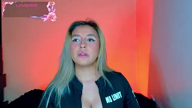 saradiazxxx online show from June 13, 4:21 am