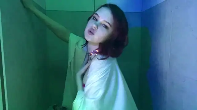 AmaliaJess online show from March 18, 5:03 pm