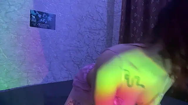 AmaliaJess online show from April 8, 3:24 pm