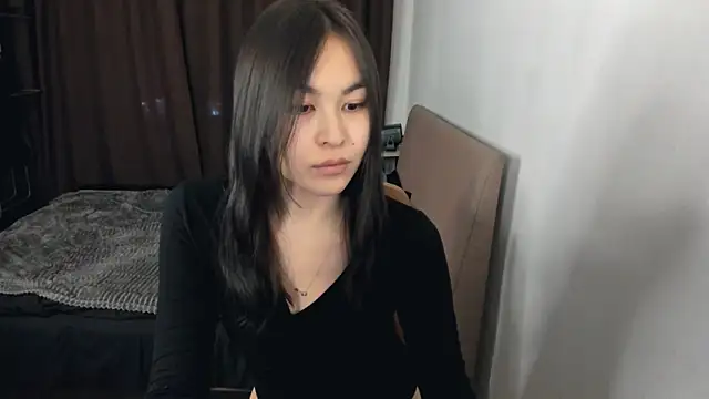 moon bloom online show from March 12, 12:16 am