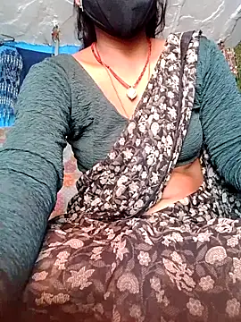 Vidya Balan143 online show from May 13, 7:15 am