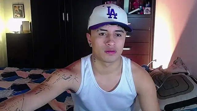 Jhon Sara online show from March 8, 2:42 pm