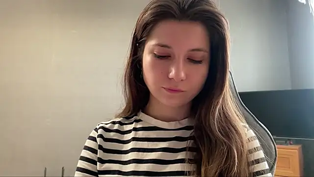 LunnaBliss online show from May 22, 3:21 pm