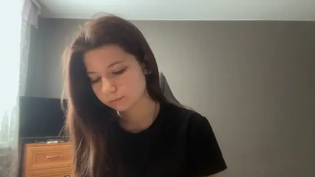 Snapshot of LunnaBliss chatting on February 28, 7:19 am LunnaBliss online show from February 28, 7:19 am