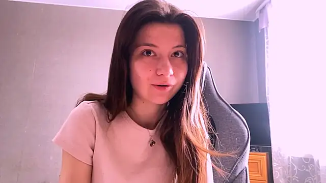 LunnaBliss online show from March 28, 6:47 am