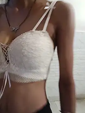 Snapshot of slim_figure08 chatting on June 20, 12:26 am slim figure08 online show from June 20, 12:26 am