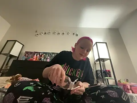pinkhairfun16 online show from March 4, 3:14 am