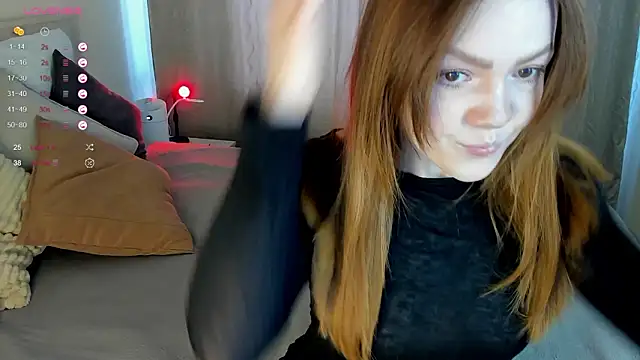 Snapshot of SunFlowerHoney chatting on March 17, 3:42 am SunFlowerHoney online show from March 17, 3:42 am